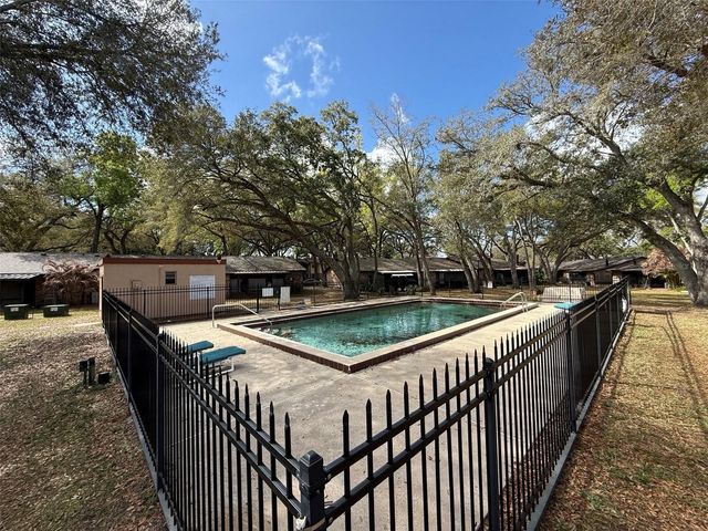 1831 FOXHALL CIRCLE, Kissimmee, FL 34741