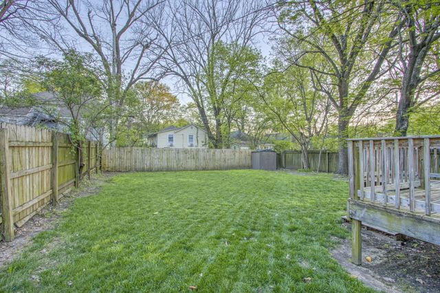 1975 Walker Ave, Memphis, TN 38104