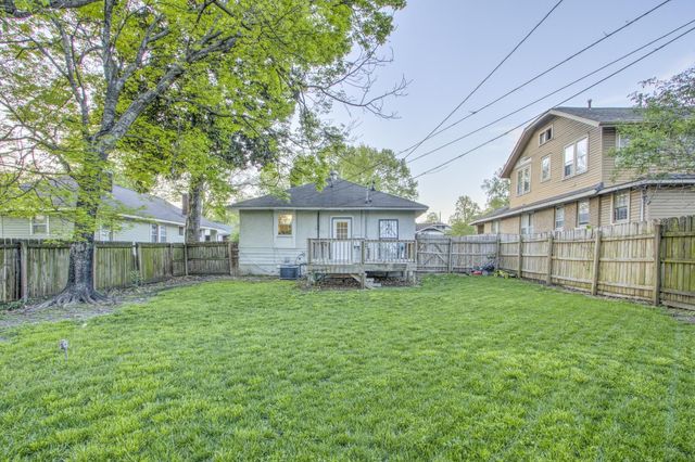 1975 Walker Ave, Memphis, TN 38104