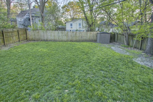 1975 Walker Ave, Memphis, TN 38104