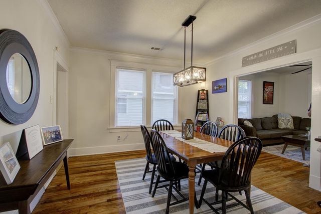 1975 Walker Ave, Memphis, TN 38104