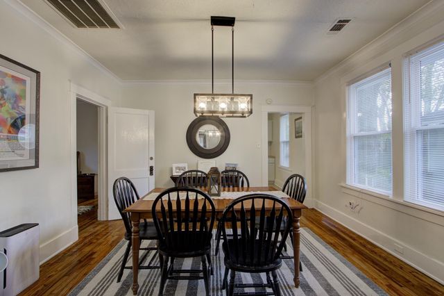 1975 Walker Ave, Memphis, TN 38104