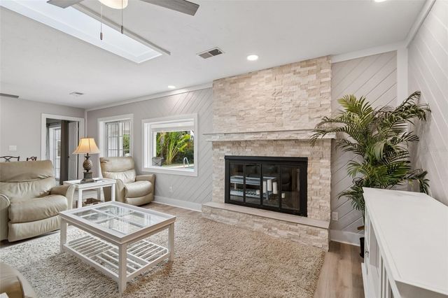 1865 ALLENDALE DRIVE, Clearwater, FL 33760