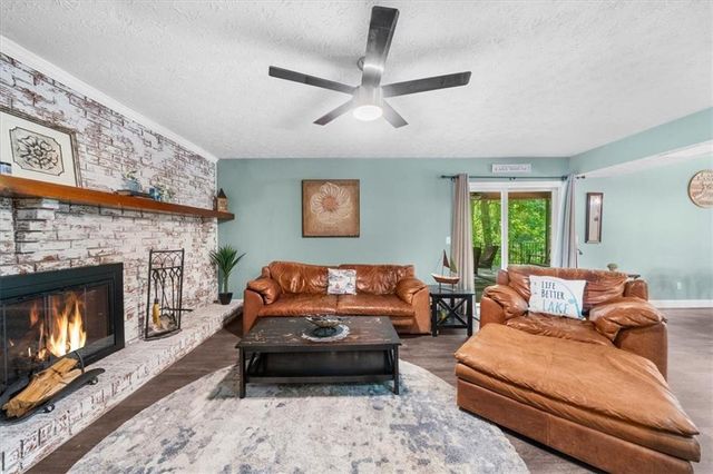 9670 Lee Circle, Gainesville, GA 30506