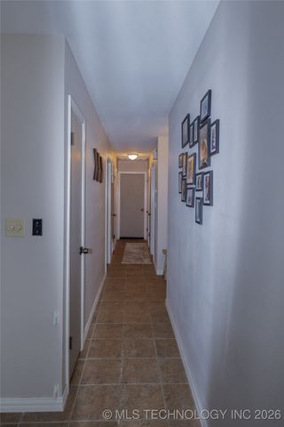 1816 Surrey Drive, Pryor, OK 74361