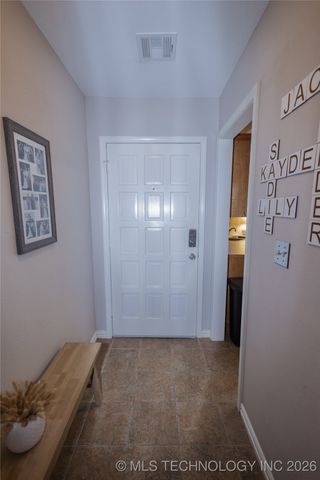 1816 Surrey Drive, Pryor, OK 74361