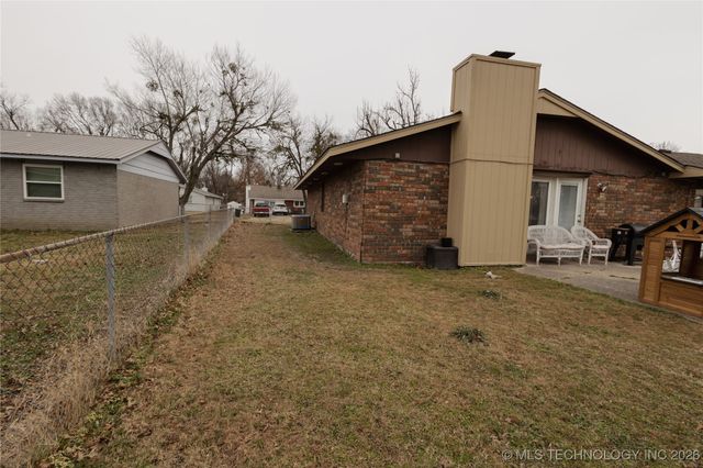 1816 Surrey Drive, Pryor, OK 74361