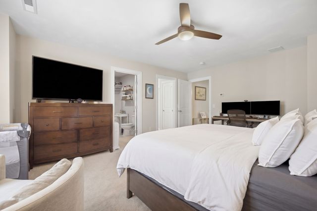 34 Pouts Ln 34, Uxbridge, MA 01569
