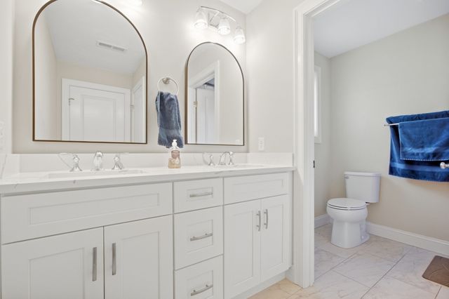 34 Pouts Ln 34, Uxbridge, MA 01569