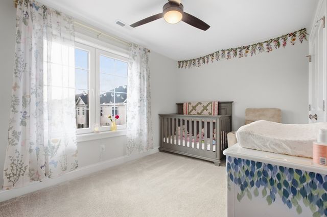 34 Pouts Ln 34, Uxbridge, MA 01569