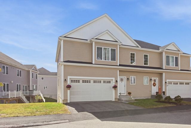 34 Pouts Ln 34, Uxbridge, MA 01569