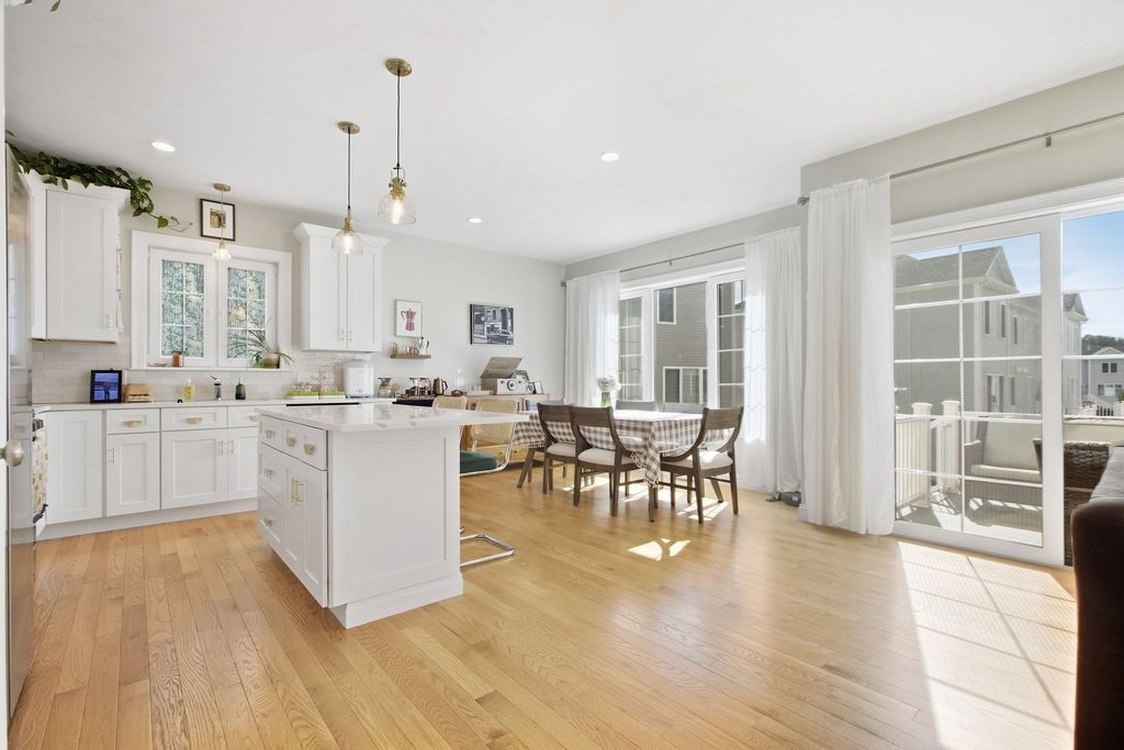 34 Pouts Ln 34, Uxbridge, MA 01569