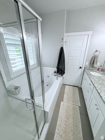 1073 BLACKSTONE DR, Fruit Heights, UT 84037