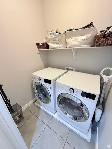 1073 BLACKSTONE DR, Fruit Heights, UT 84037