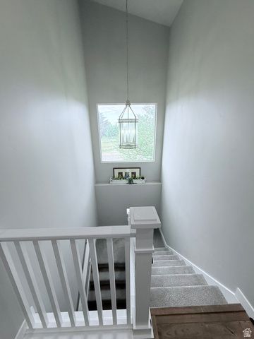 1073 BLACKSTONE DR, Fruit Heights, UT 84037