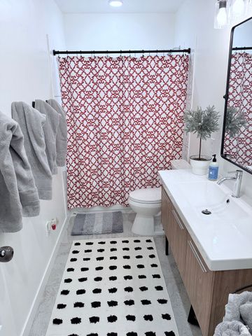 1073 BLACKSTONE DR, Fruit Heights, UT 84037