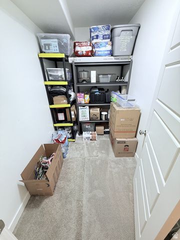 1073 BLACKSTONE DR, Fruit Heights, UT 84037