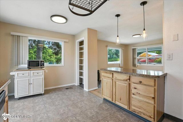 3634 E 16th Avenue, Anchorage, AK 99508
