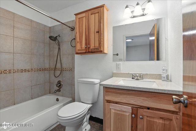 3634 E 16th Avenue, Anchorage, AK 99508