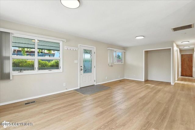 3634 E 16th Avenue, Anchorage, AK 99508