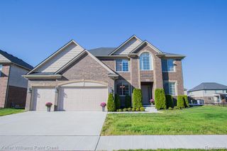 19097 Paddington Lane, Macomb, MI 48042