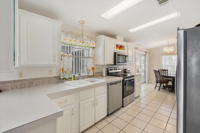 3102 92ND STREET COURT E, Palmetto, FL 34221