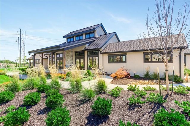 4013 W 158th Place, Overland Park, KS 66224