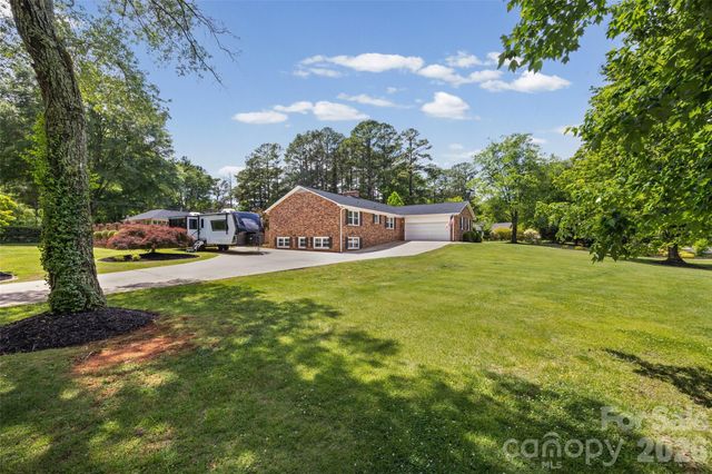 2107 Meadow Lane, Rock Hill, SC 29732