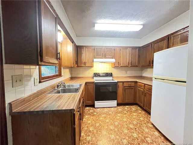 1405 Briarcliff Drive, Fayetteville, NC 28303
