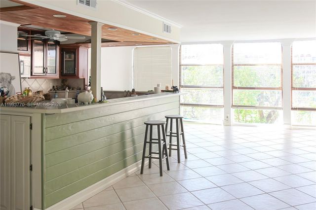 2001 Atlantic Shores Blvd 312, Hallandale Beach, FL 33009