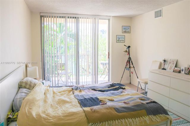2001 Atlantic Shores Blvd 312, Hallandale Beach, FL 33009