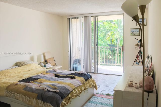 2001 Atlantic Shores Blvd 312, Hallandale Beach, FL 33009