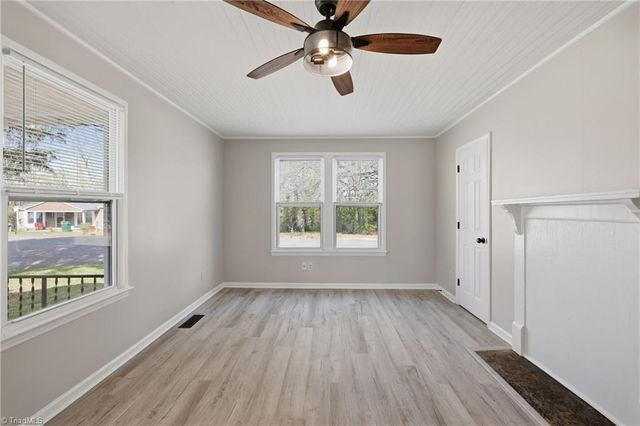 621 E A Street, Newton, NC 28658