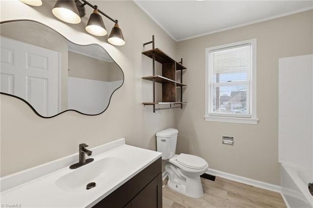 621 E A Street, Newton, NC 28658