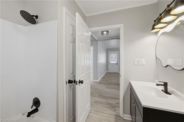 621 E A Street, Newton, NC 28658