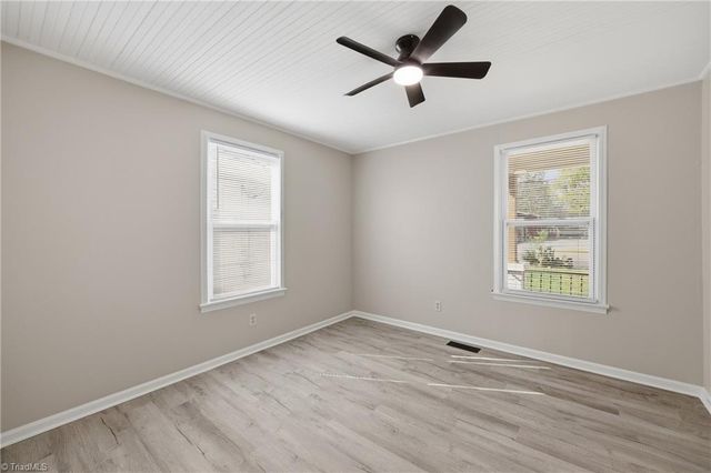 621 E A Street, Newton, NC 28658