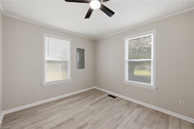 621 E A Street, Newton, NC 28658