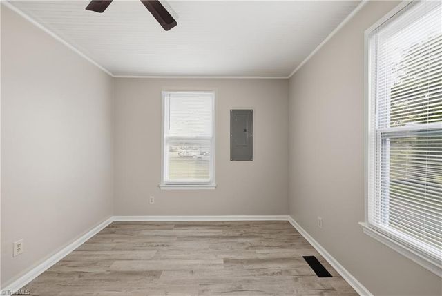 621 E A Street, Newton, NC 28658