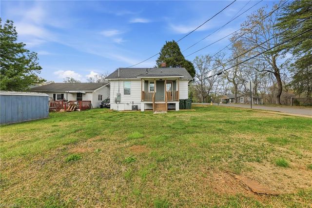 621 E A Street, Newton, NC 28658