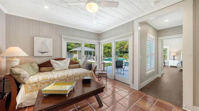 3606 PALONIA COURT, Sarasota, FL 34239