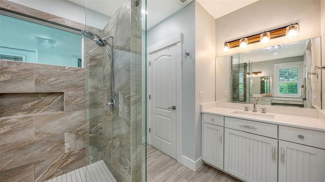 3606 PALONIA COURT, Sarasota, FL 34239