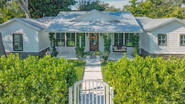 3606 PALONIA COURT, Sarasota, FL 34239