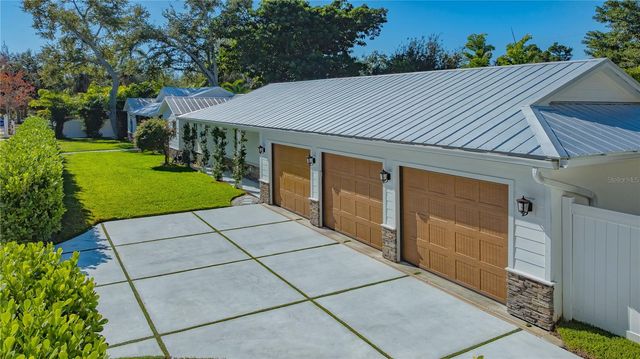 3606 PALONIA COURT, Sarasota, FL 34239