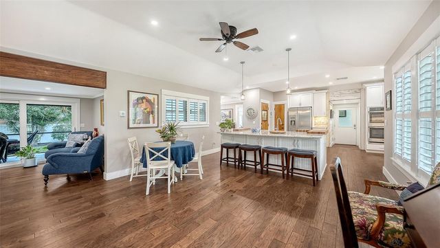 3606 PALONIA COURT, Sarasota, FL 34239