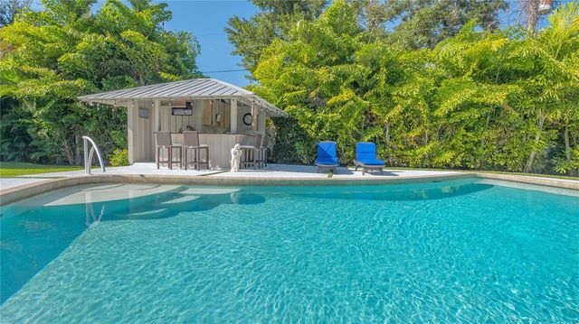 3606 PALONIA COURT, Sarasota, FL 34239