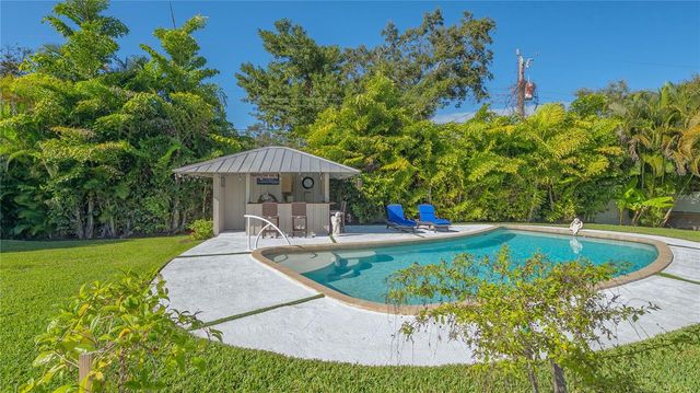 3606 PALONIA COURT, Sarasota, FL 34239