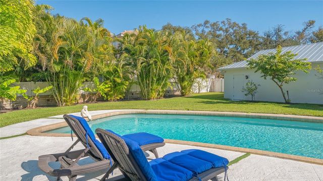 3606 PALONIA COURT, Sarasota, FL 34239