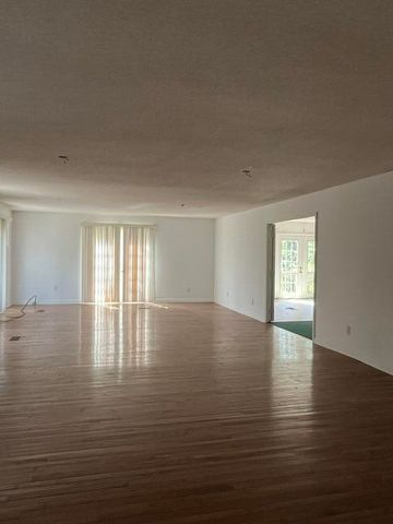 118 Autumn Lane, Moncks Corner, SC 29461