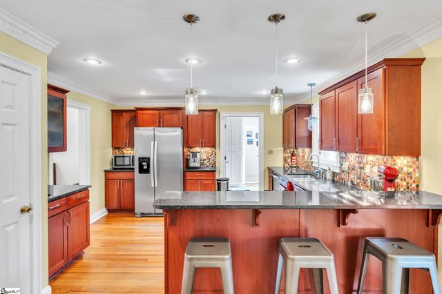 106 Scattershot Lane, Greer, SC 29650