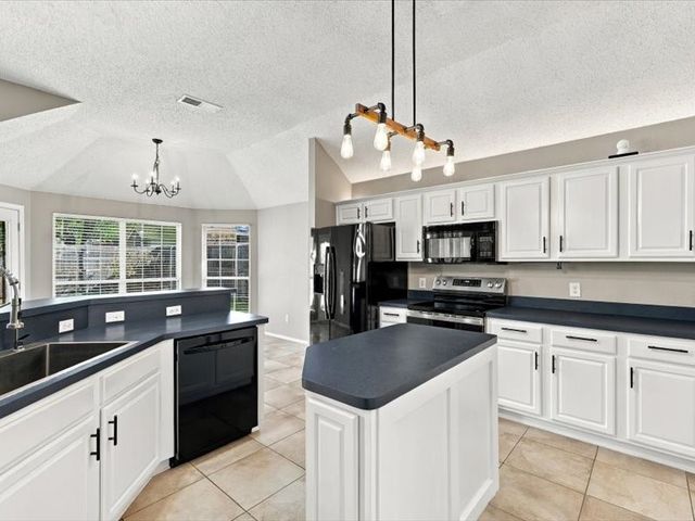3709 Staghorn Circle N, Fort Worth, TX 76137